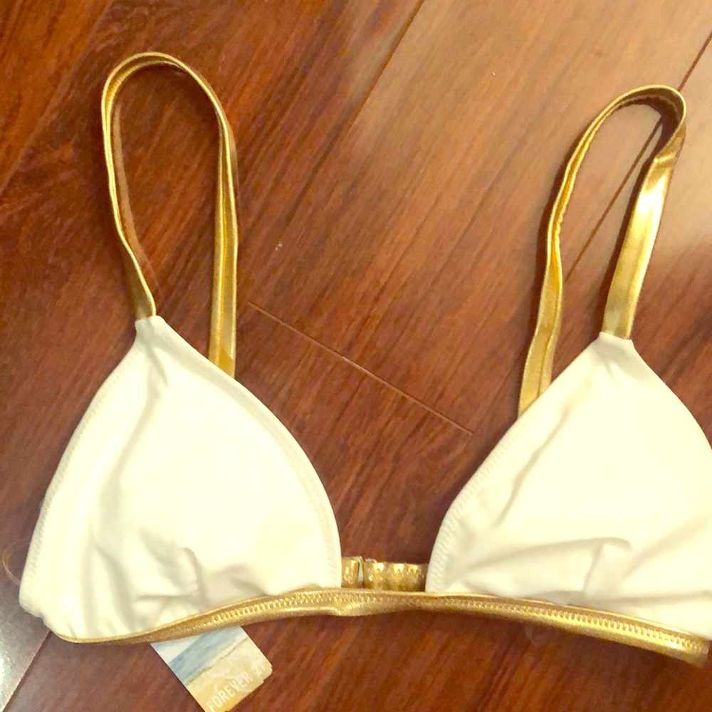 NWT Forever 21 Bathing Suit Top